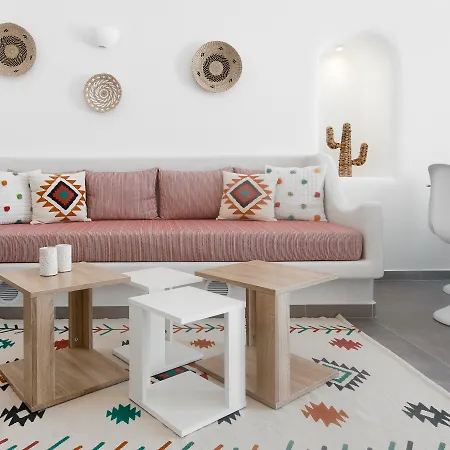 Mellow Luxury Cave Hotel Oia (Santorini)