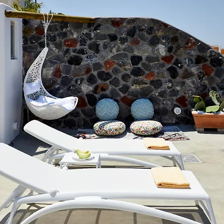 Mellow Luxury Cave 3* Oia (Santorini)