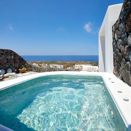 Mellow Luxury Cave Hotel Oia (Santorini)